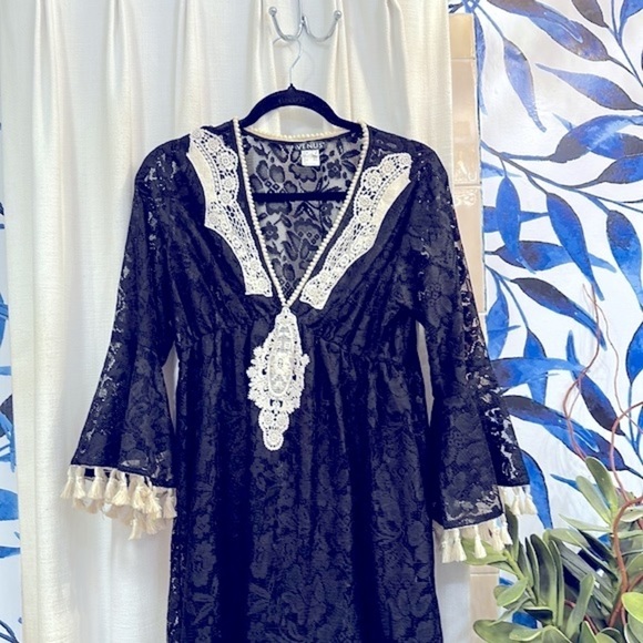 NWOT Women’s Venus Black Lace V Neck Tassels Dress Beach Cover Up Size 6 - Picture 2 of 6